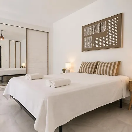 Center Ii 5 Minutes From - Eaw Homes Lejlighed *